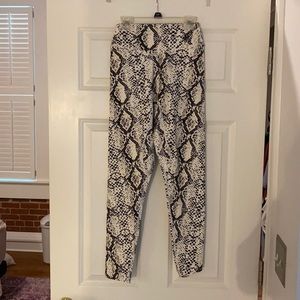Balance Athletica Ascend Pant in Python. Sz M